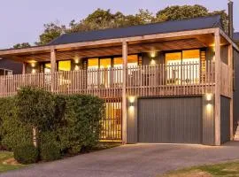 Moa Luxe - Stay Waiheke