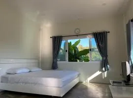 Mountain view Villa Private Tropical Garden