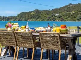 Alhambra - Stay Waiheke