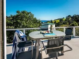 Roses Bach - Stay Waiheke