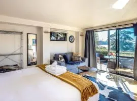 Aqua Sands #2 - Stay Waiheke