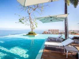 Pier 57 Romantic Zone Luxury Condo 204