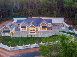 Luxury Villa 3BHK with Maid option for Family Stay or Vacation, hotel a Tāmarakulam