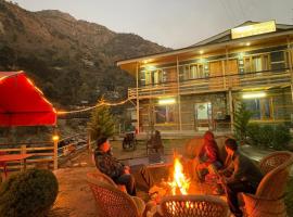 Rivertouch Tirthan Cafe and Stay, hotel in Kotla