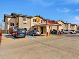 Super 8 by Wyndham Bloomington University Area, kh&aacute;ch sạn gần Monroe County - BMG, Bloomington