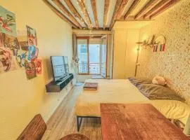 04 Grand studio near République