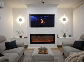 Entire home in Cranbourne West，位于Cranbourne West的酒店