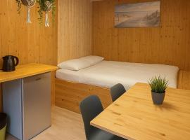 Feriensiedlung Schwalbennest, hotel v destinaci Dranske