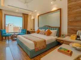 The Continental Square Amritsar !! Near Bus stand ! Parking ! Near Golden Temple