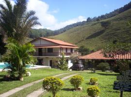 Fazenda Hotel Alvorada, estancia rural en Santos Dumont