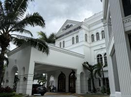 Madison Crown Hotel, hotel in Angeles