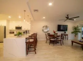 Del Mar 4M - 3 bdr 2 bath Condo