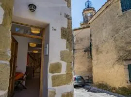 Maison Eyguières centre ville l 5 pers l Alpilles
