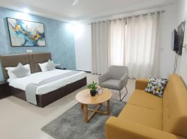Hotel Lime Pride Near IGI Airport Delhi, hotelli kohteessa New Delhi