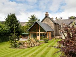 Craigatin House & Courtyard, casa rural en Pitlochry