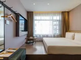 Atour Light Hotel Shanghai Jing'an Natural History Museum, Suzhou River Bank