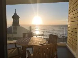 Wavescapes Autumn House