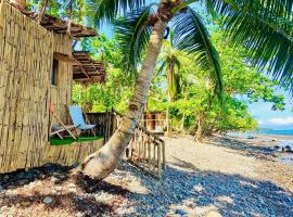 LV Beach Camp in Hinunangan, хотел в Hinunangan