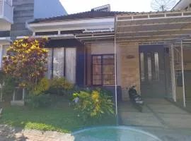 Villa Kusuma Pinus M10