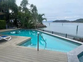 Maggie Bright point apartment Magnetic Island
