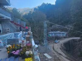 Blackpearl Sparklewoods