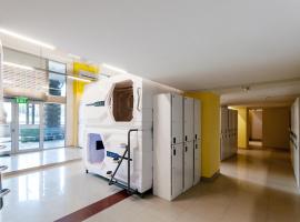 Capsule Hotel Happy lounge, ξενοδοχείο στην Τιφλίδα