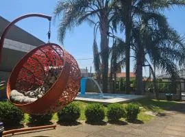 Piscina com Hidro Perto da Praia