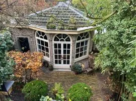Deventer Heritage en Boutique B&B, museumhuis "De Worp", het huis met de theekoepel, logeren in authentiek historisch erfgoed