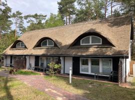 Inselglück unter Reet 100m zum Strand - Garten & Privatterrasse - Hund willkommen, Hotel in Ostseebad Karlshagen