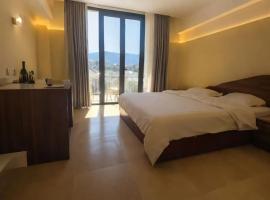 Sakura Hotel, hotel in Phonsavan