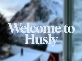 Husly Reine - your home with Reinebringen view