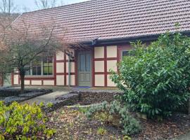 Ferienhaus an der Thyragrotte，位于施托尔贝格哈尔茨的酒店