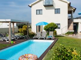 Viana Fishers House - Pool & Beach !, hotel in Viana do Castelo
