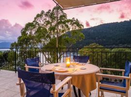 Rhodia Beach Villa, hotel in Stavros