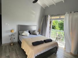 La Retraite Apt, hotel in Rodney Bay Village