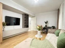 Luxury Glam Apartments Unique Building near Palas