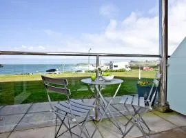 Apartment 2 Waters Edge