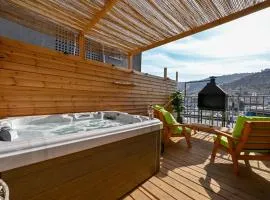 דירת נופש אלמוג- דירת 2 חדרי שינה עם ג'קוזי ספא בטבריה