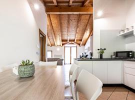 Appartamento Al Forte e Appartamento Orizzonte59, hotel en Nago-Torbole