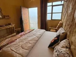 Friends of Dana Hotel