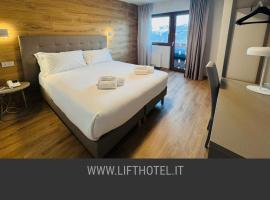 Lift Hotel, hotel en Sauze dʼOulx