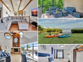 Scenic Waterfront Getaway Private Stay, hotel in Oldsmar