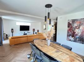Soh Rent Cozy - Villa Piscine Proche Strasbourg - TV - Wifi - Parking, hotel di Lampertheim