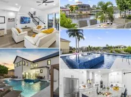 2 Million Villa Heated Pool w Luxury Spa 6BR & 6BR Waterfront by Canal