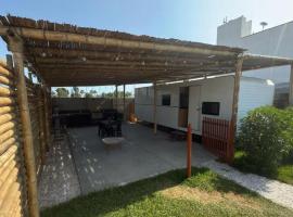 Refugio del Lobo, hotel em Asia