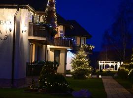 Natura Family Resort, hotel in Avrig