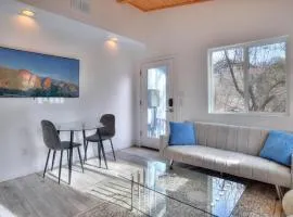 4459 County Rd 203 - 2 Bedroom Cabin