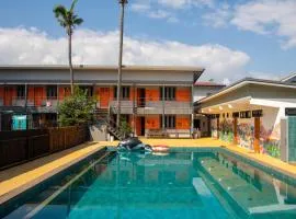 Revolution Hostel Pai