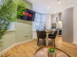 Cosy Central Flat - Stylish & Modern