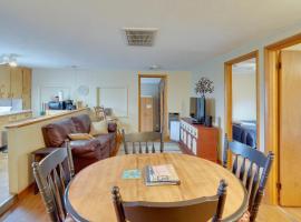 Cozy Fairfield Escape Near Historic Sites, hotel in Fairfield